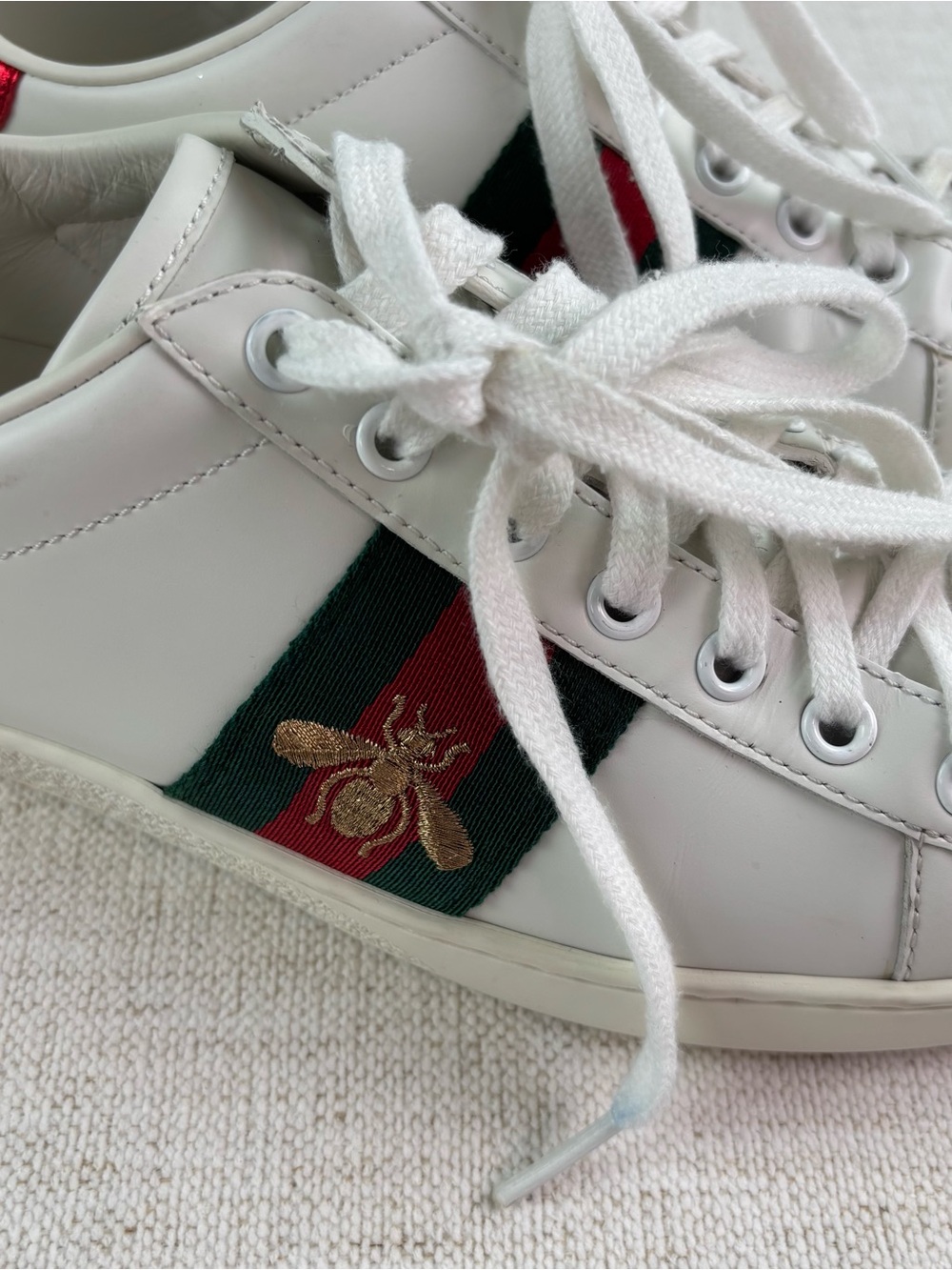 Gucci White Leather Sneakers with Red and Green Stripe and Red Heel - Picture 5 of 16